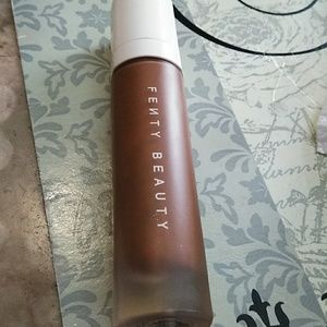 Fenty beauty foundation in 450
